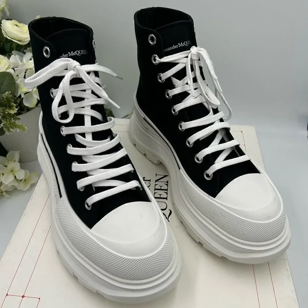 Men’s Alexander McQueen tread slick sneakers, size 44 made in Italy